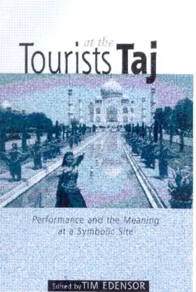 Tourists at the Taj
