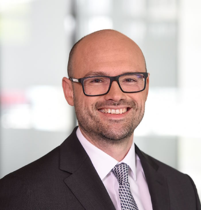 Dr. Frederik Ruthardt